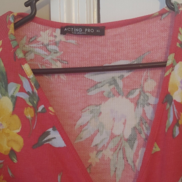 Peach floral wrap dress - Picture 3 of 3